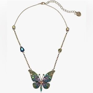 BETSEY JOHNSON BUTTERFLY NECKLACE (NWT)